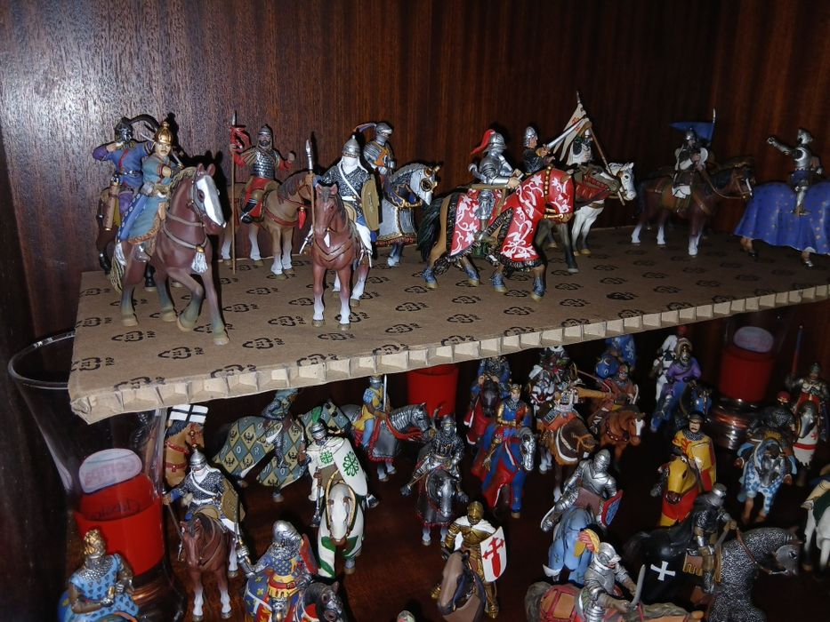 Colecao 40 cavalero idade media de chumbo