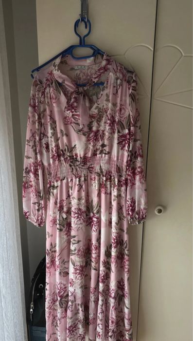 Sukienka długa rozmiar 40-44 stan bardzo dobry