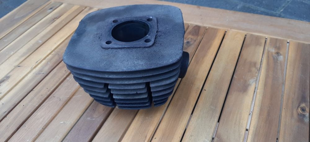 Wsk 125 cylinder zeliwny nominalny oryginał  Stan bardzo dobry