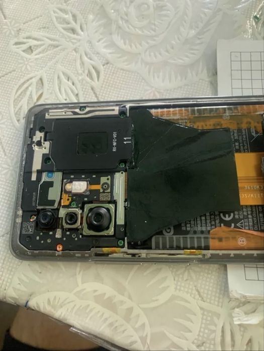 Xiaomi 11T на запчастини (не вмикається після води)
