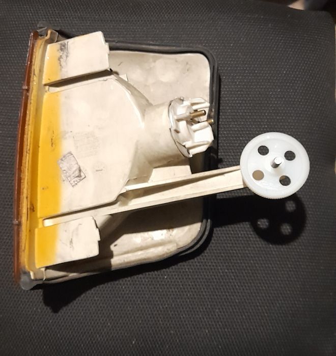 Farolim pisca  pisca