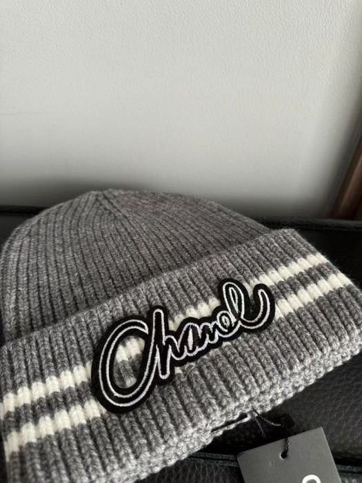 Шапка Chanel. Жіноча шапка шанель