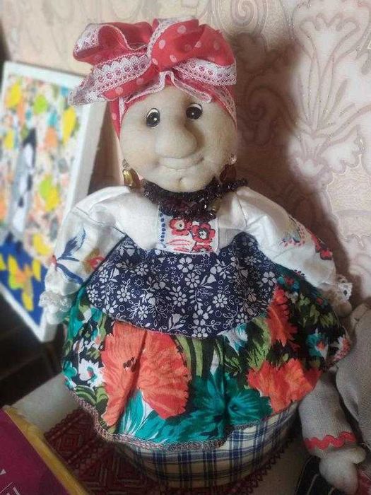 Бабуся красатуся. кукла грілка на чайник