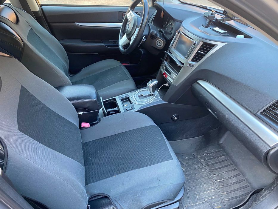 Продам Subaru Outback 2010 2.5. Собственное авто