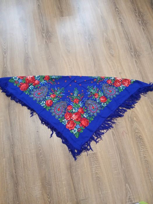 Продам платок - косынку