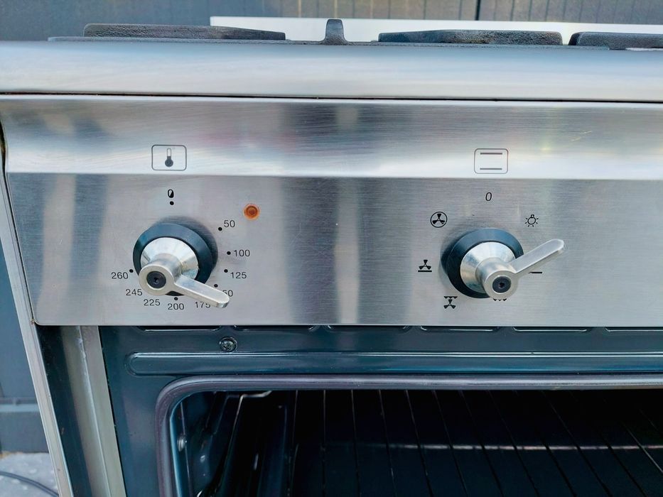 Газова плита Smeg