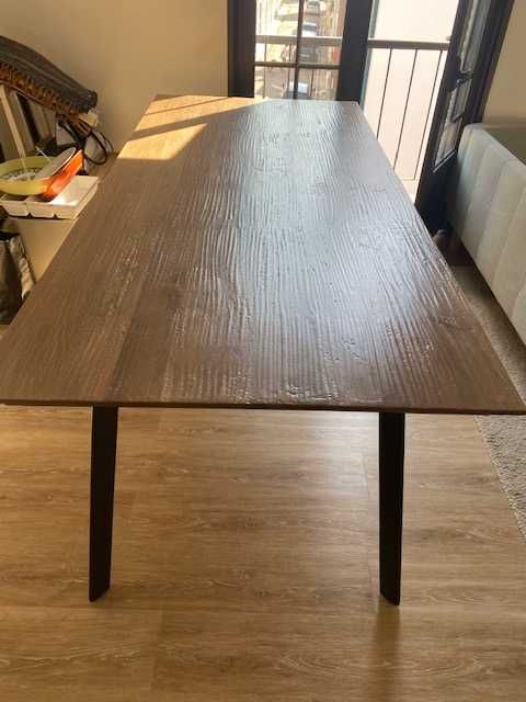 Mesa de jantar - madeira