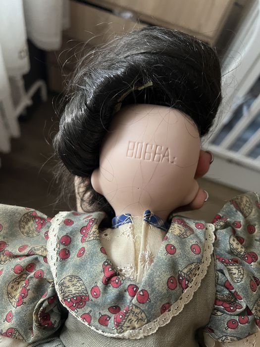 Винтажная кукла , коллекционная кукла, с номером , фарфоровая кукла