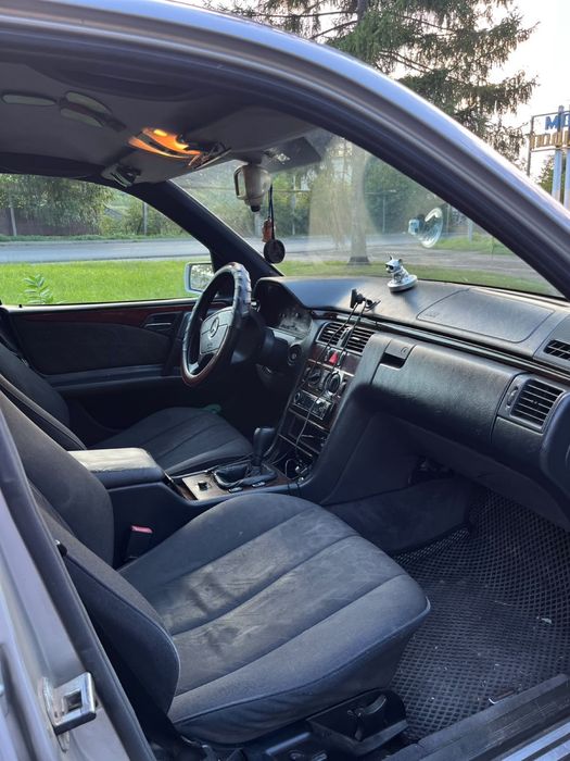 Продам Мерседес w210