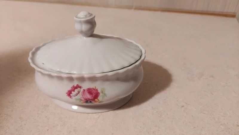 cukierniczka chodzież porcelana