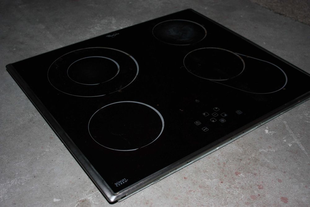 Whirlpool Plyta Elektryczna PLEAA AKT820