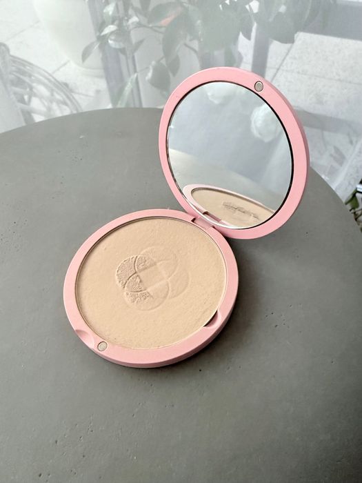 Annabelle minerals podkład prasowany mineralny golden light