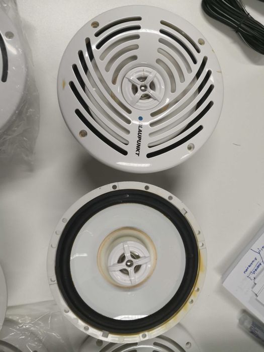 Colunas som Marine Blaupunkt MSx 652