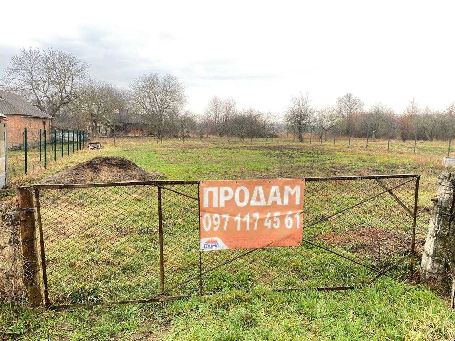 Продам ділянку під житлову забудову в Луці-Мелешківській 4561