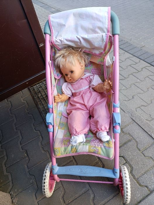 Wózek spacerowy dla lalki razem z bobasem
