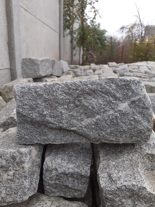 Бруківка гранітна  200/100/100