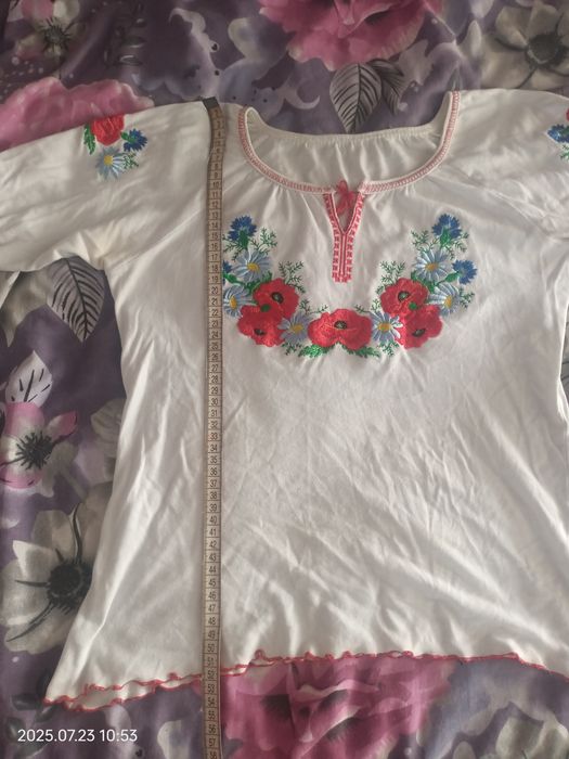 Вишиванка на дівчинку