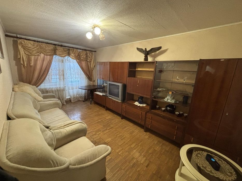 Продаж двокімнатної квартири.