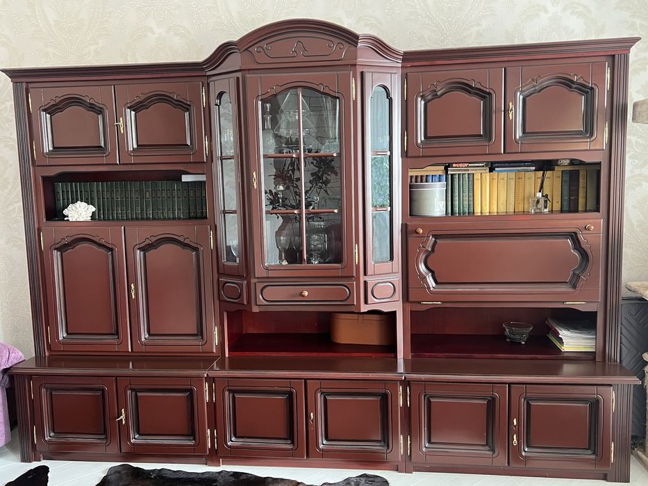 Стенка в кабинет дерево