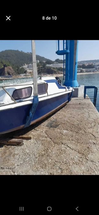 Barco de recreio com motor de 60cv