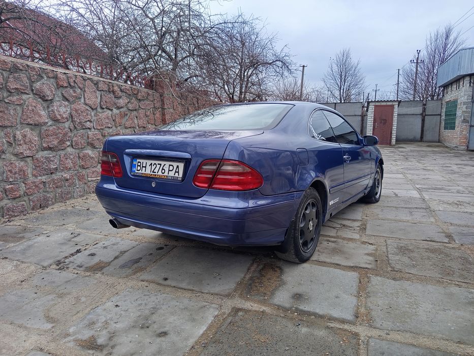 Мерседес CLK 200