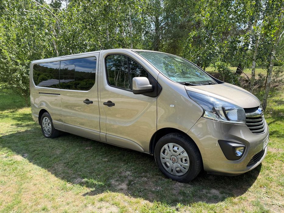 Opel Vivaro Opel Vivaro long 145KM BiTurb 9 os.polski salon/ bezwypadkowy/ zadbany
