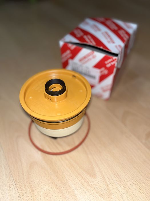 Фільтр паливний Toyota Land Cruiser 200  2020р