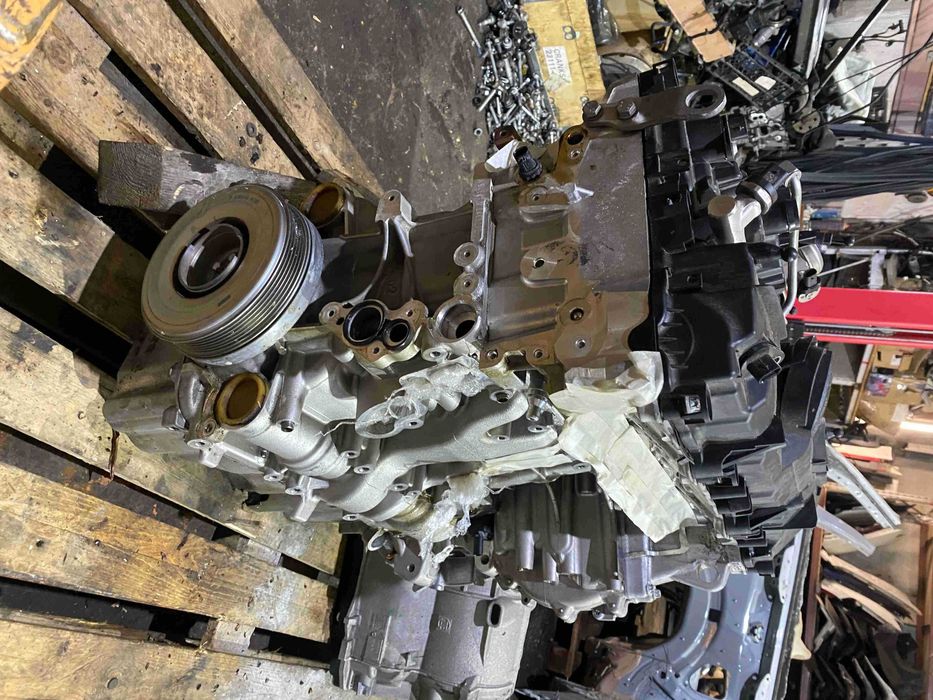 двигатель bmw g30  B46B20B бмв  g30 2018 рік 58т двигун насос блок