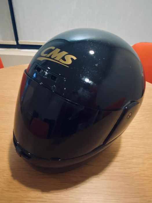 Capacete mota CMS pouco uso