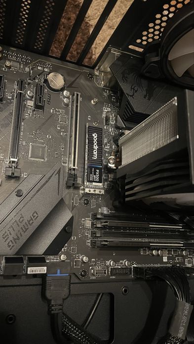 Komputer Gamingowy PC i5-11600/32 GB RAM/RTX5060 OC/MSI Z490/500GB 1TB