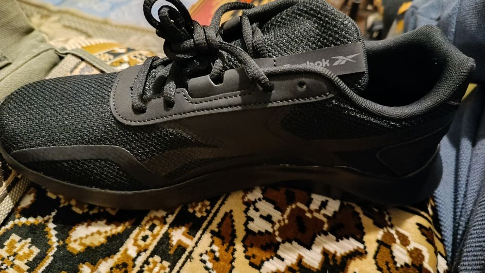 Кросівки Reebok, модельні оригінальні  Q46235