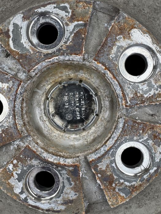 Jeep Liberty KK felgi 20 komplet