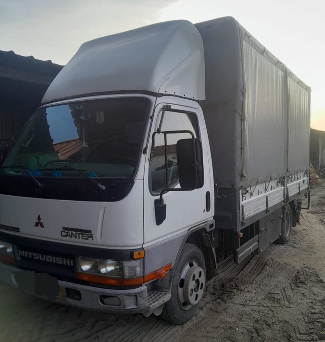 Vendo caixa em lona para carrinha