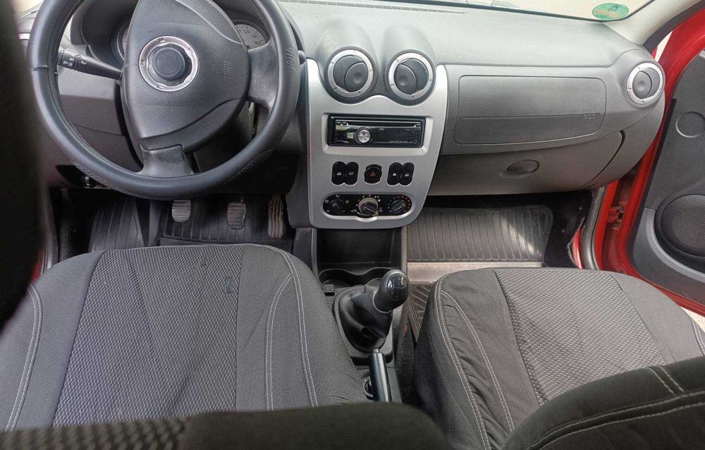 Продам DACIA Logan.