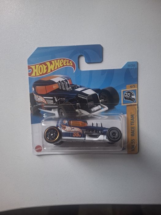 Машинки hot wheels