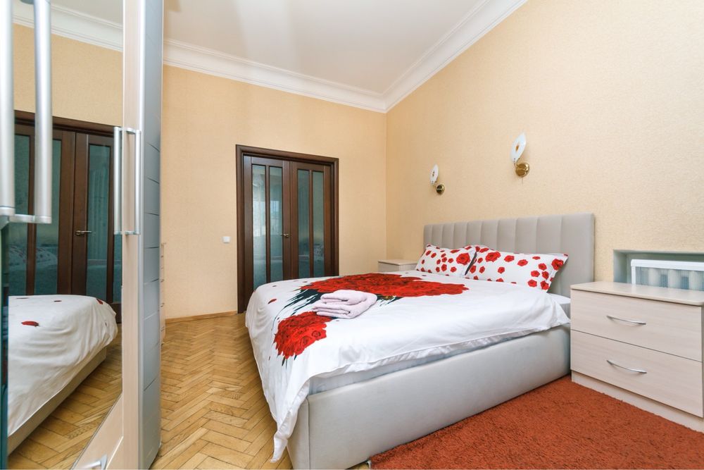 2 комнатная квартира в центе