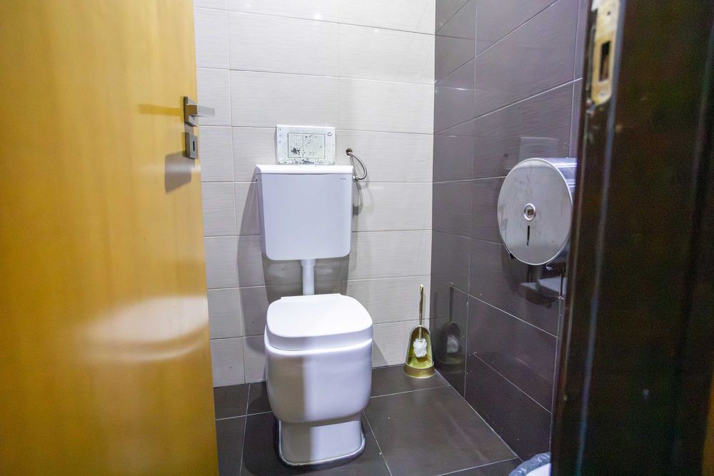 TRESPASSA-SE Negócio de Pastelaria no Centro do Cacém