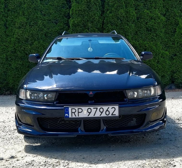 Mitsubishi Galant
