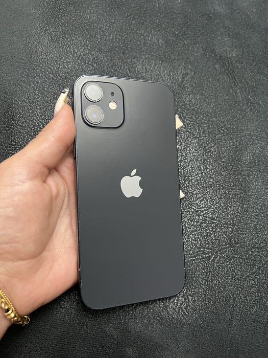 Iphone 12 preto usado