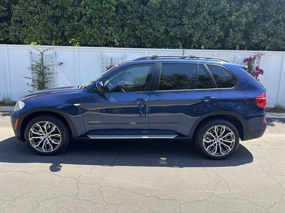BMW X5 xDrive35d      2012