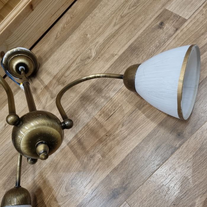 Stara lampa wisząca