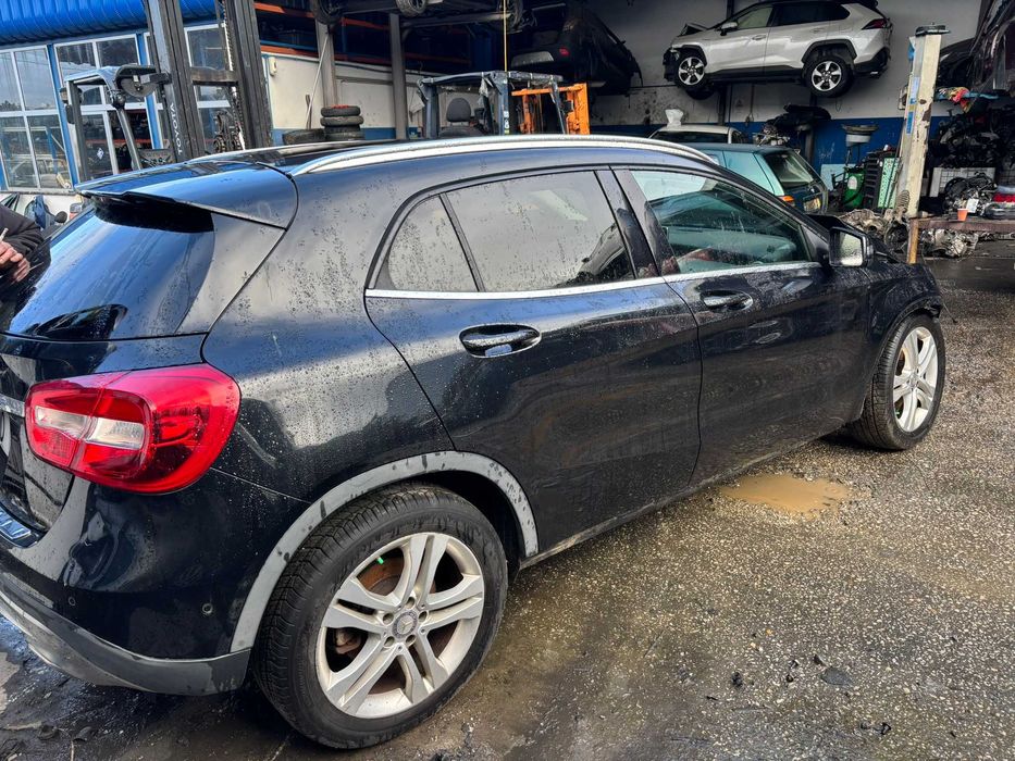 Peças Mercedes GLA 200D do ano 2017