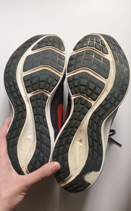 Кросовки Nike спортивні