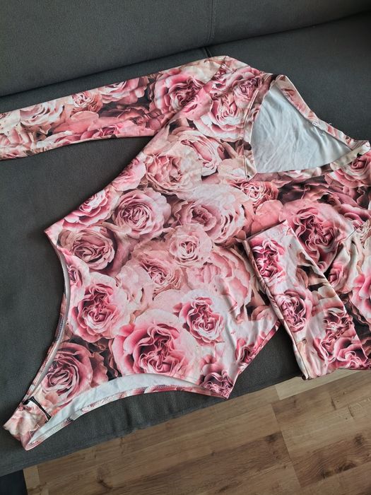 Body w piękne róże