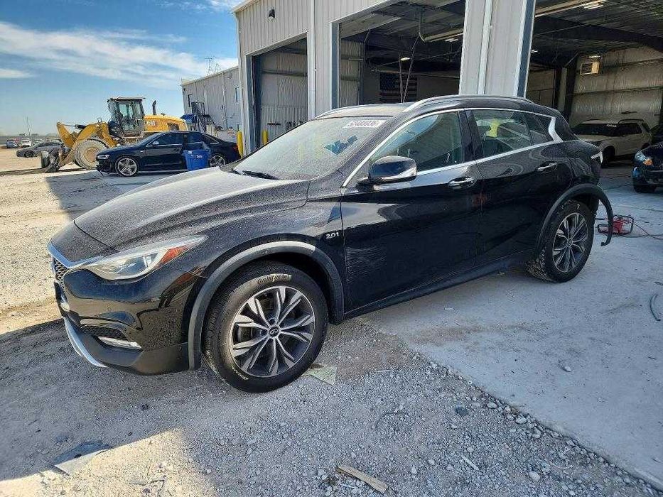 2018 Infinity QX30 PREMIUM