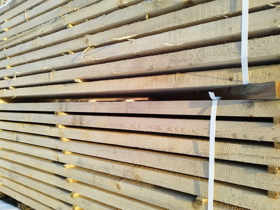 Tartak więźba dachowa deski łaty drewno konstrukcyjne transport HDS