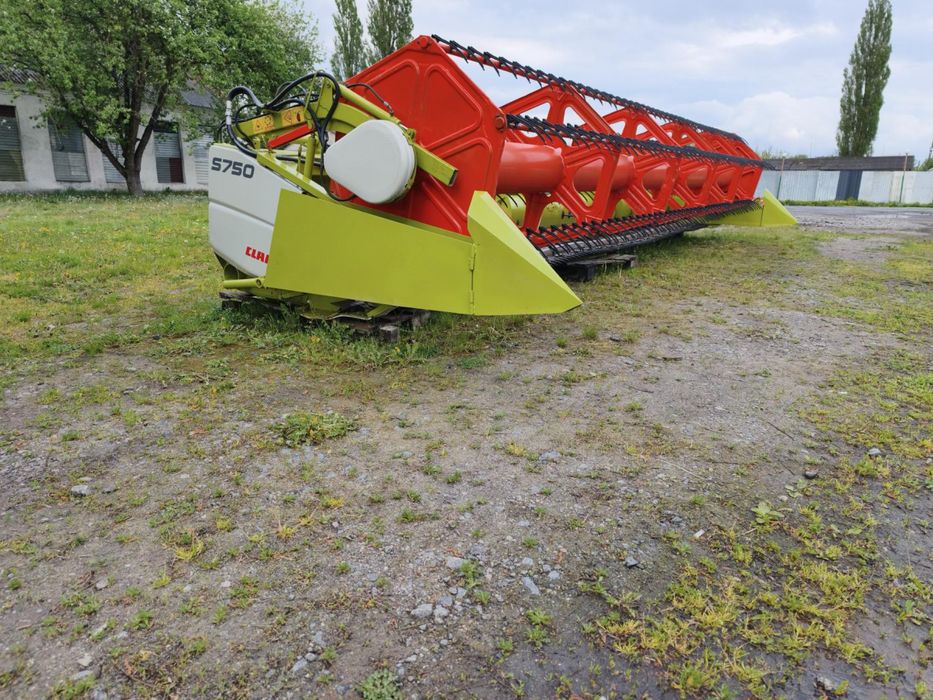 Продаж жниварки Claas Flex S750 + візок