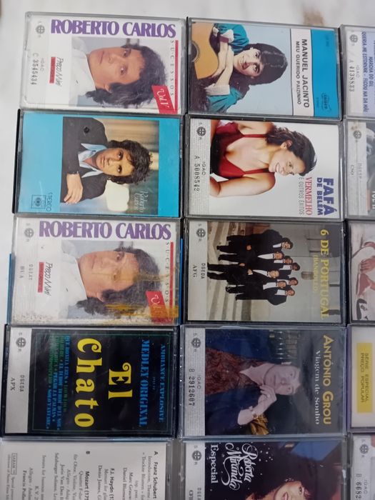 Conjunto de 37 Cassetes de Música Portuguesa/Outras