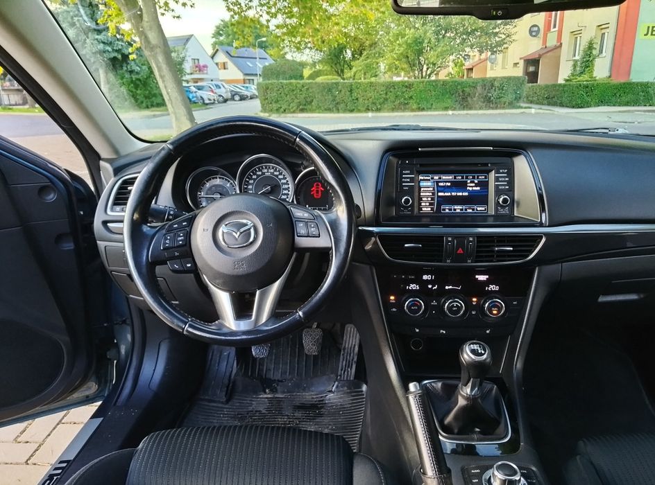 Mazda 6