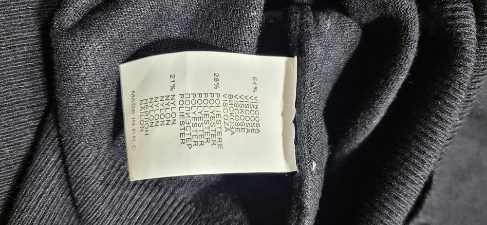 Czarny sweter damski logo jak kaszmir miękki milutki uni